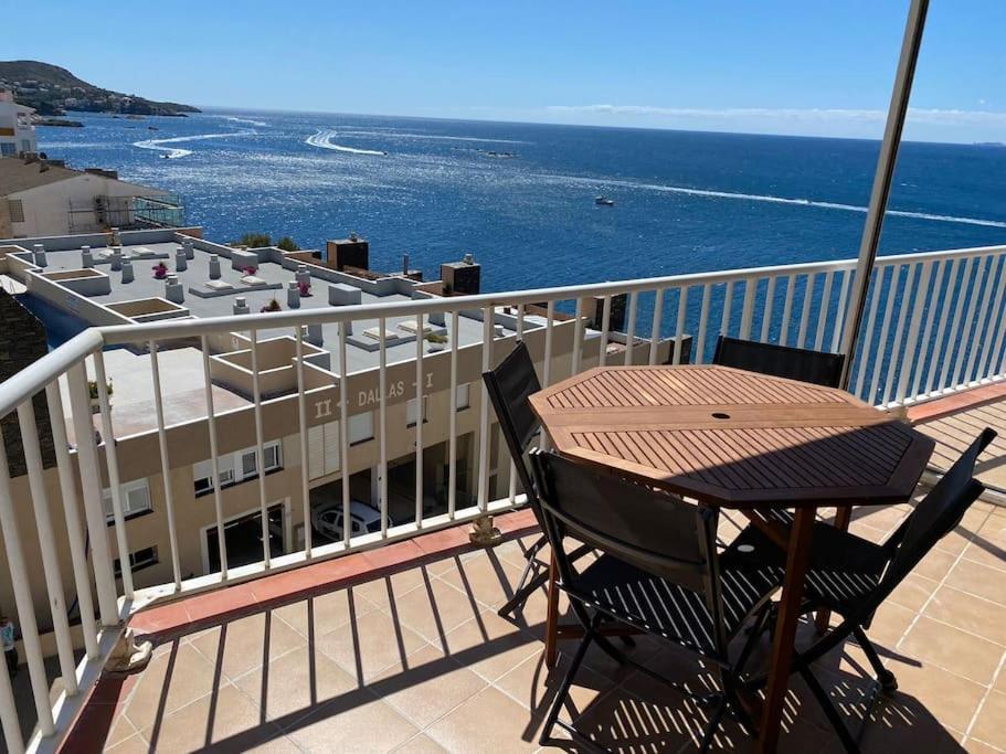 Apartamento Tres Habitaciones Con Vistas Al Mar En โรเซส ภายนอก รูปภาพ
